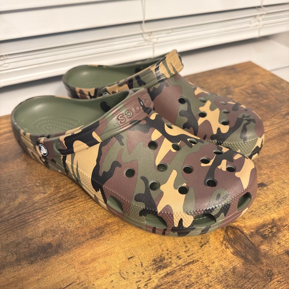 Men’s Camo Crocs